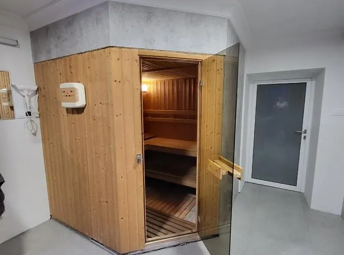 Osrodek Wczasowy Opolanin 假日公园 波别罗沃